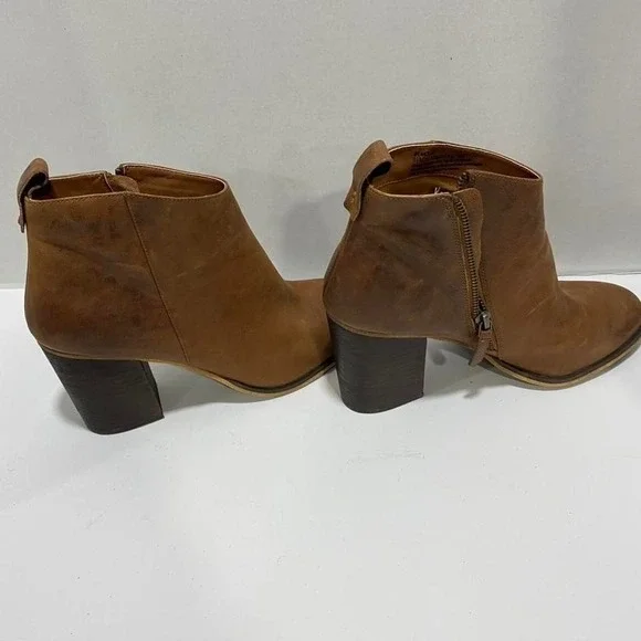 BP. brown leather ankle boots with side zipper women Size US 9.5. SKU690 - Picture 4 of 8